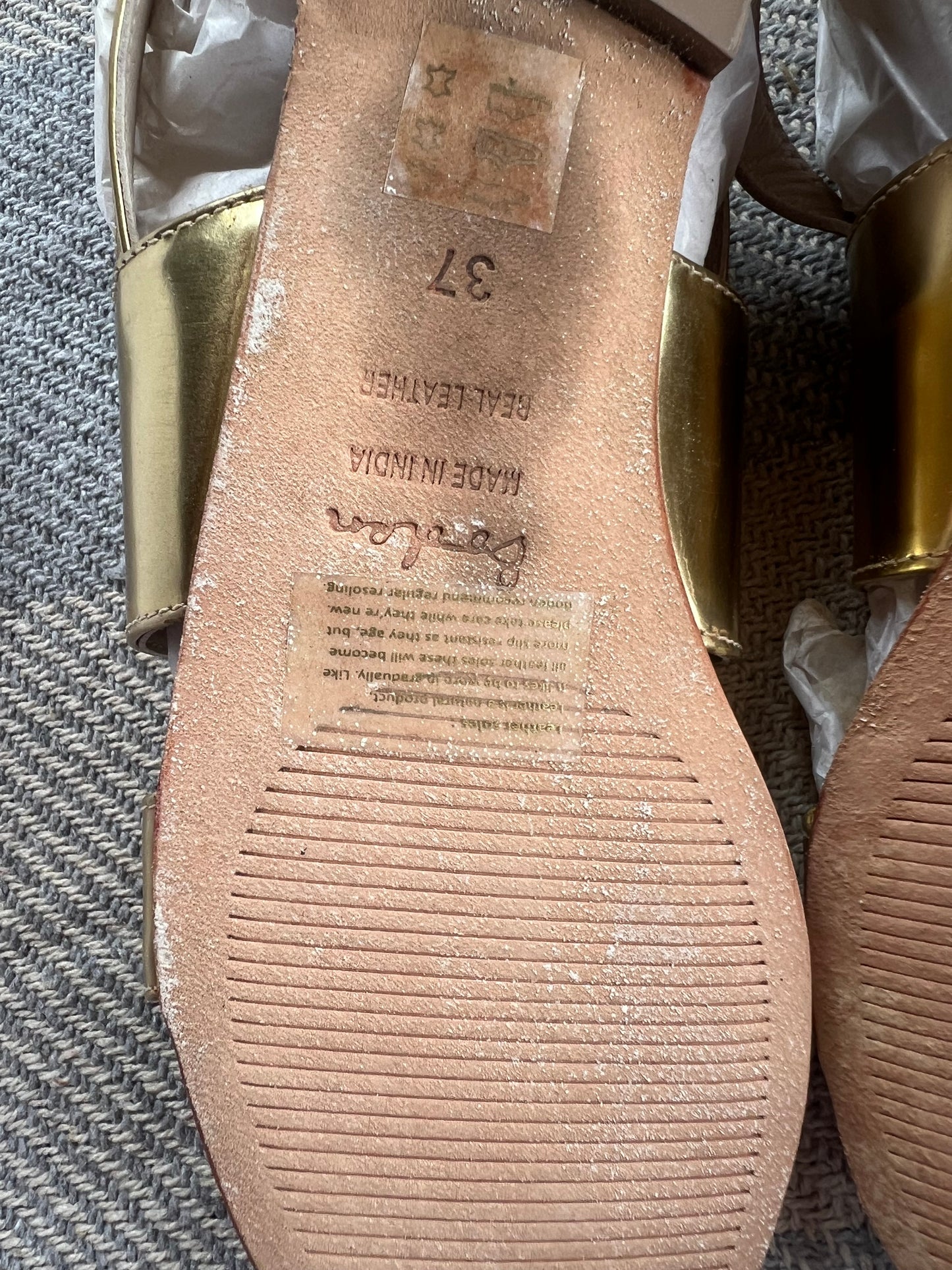 FAULTY Mini Boden Gold Sandals