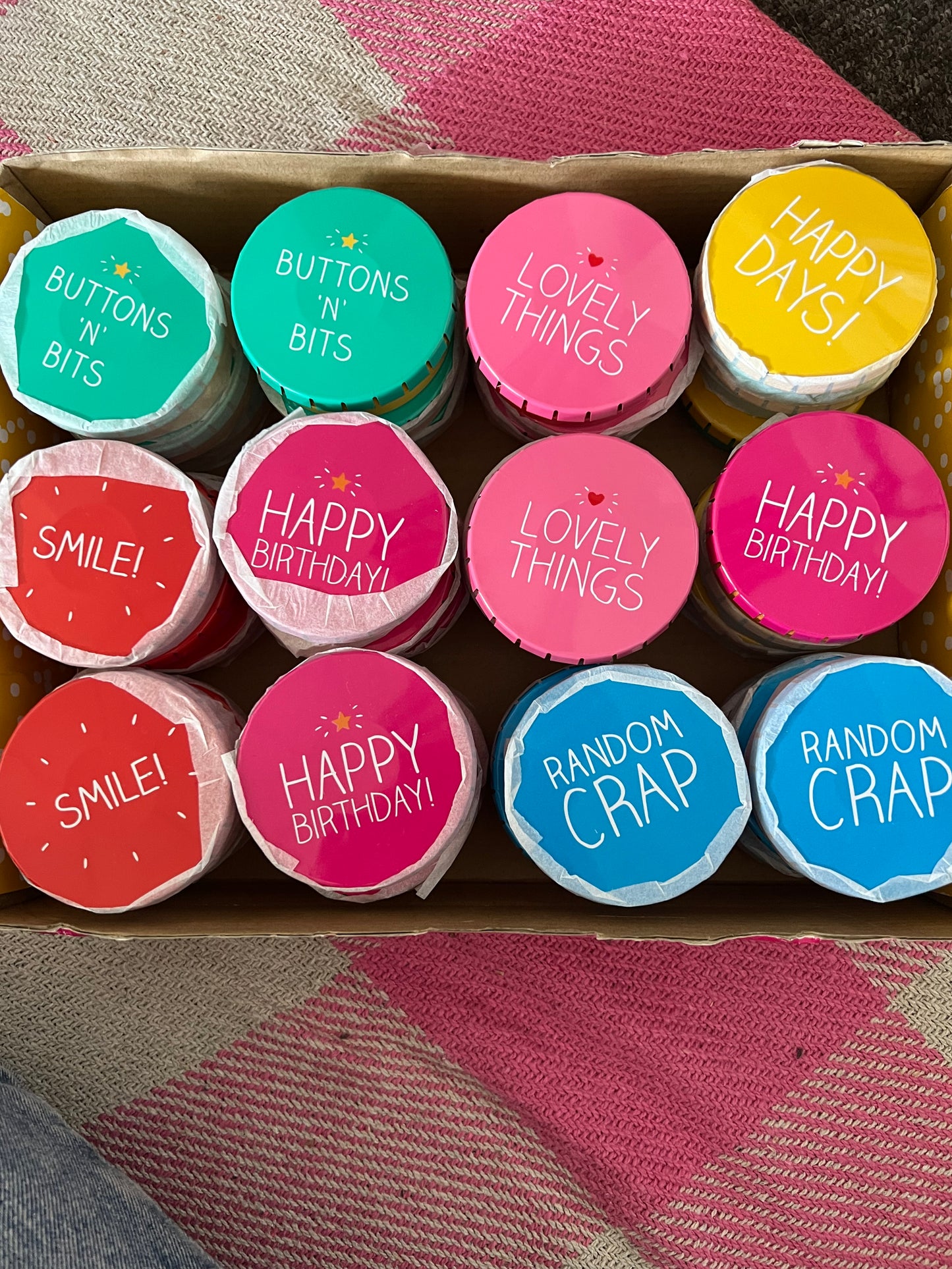 Happy Jackson Tiny Push Circle Tin