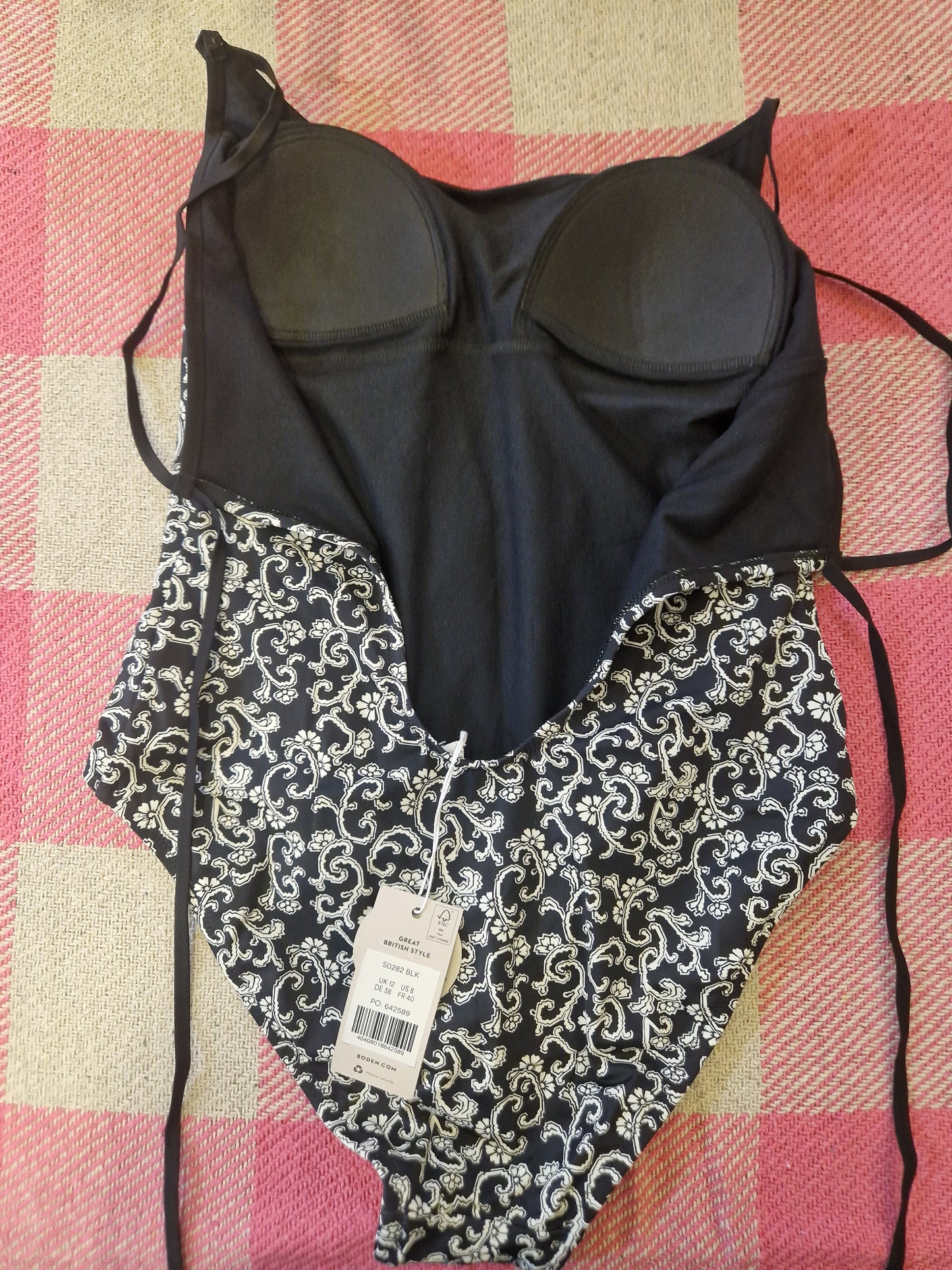 Boden Women's Swimsuit Black & White